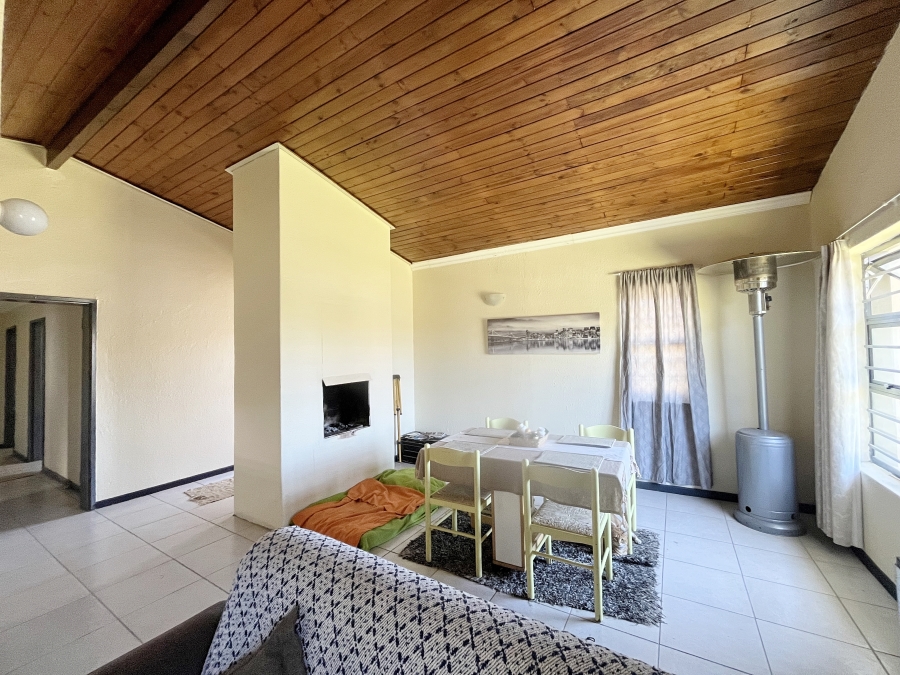 To Let 3 Bedroom Property for Rent in Windsor Park Estate Western Cape